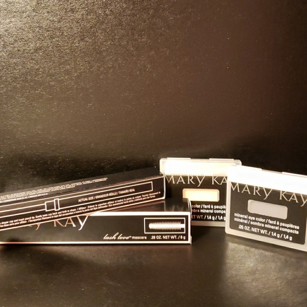 Mary kay 4 piece set.mascara,liner,2 eye color